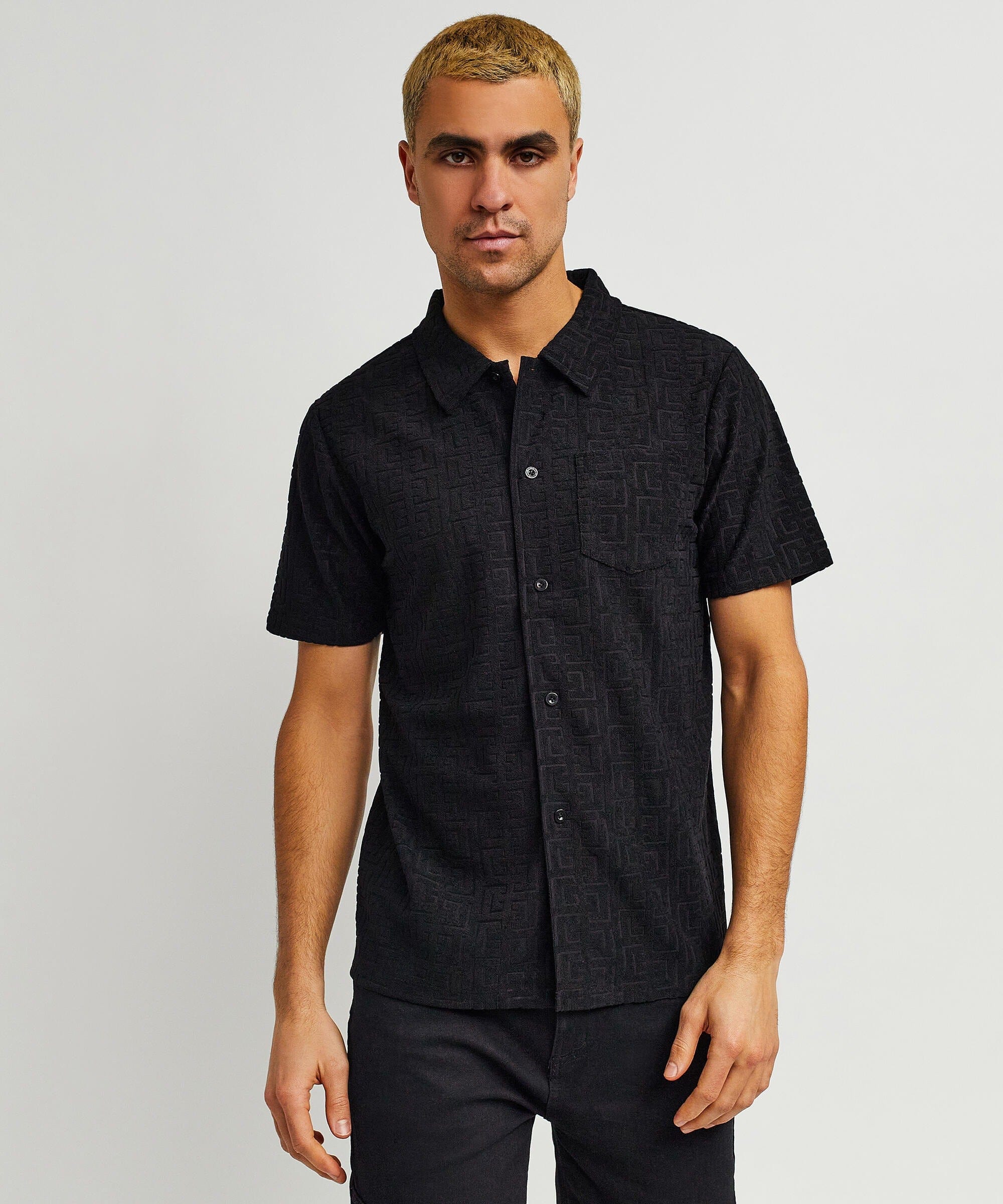 Geometric Viscose Button-Down Short Sleeve Shirt - Black