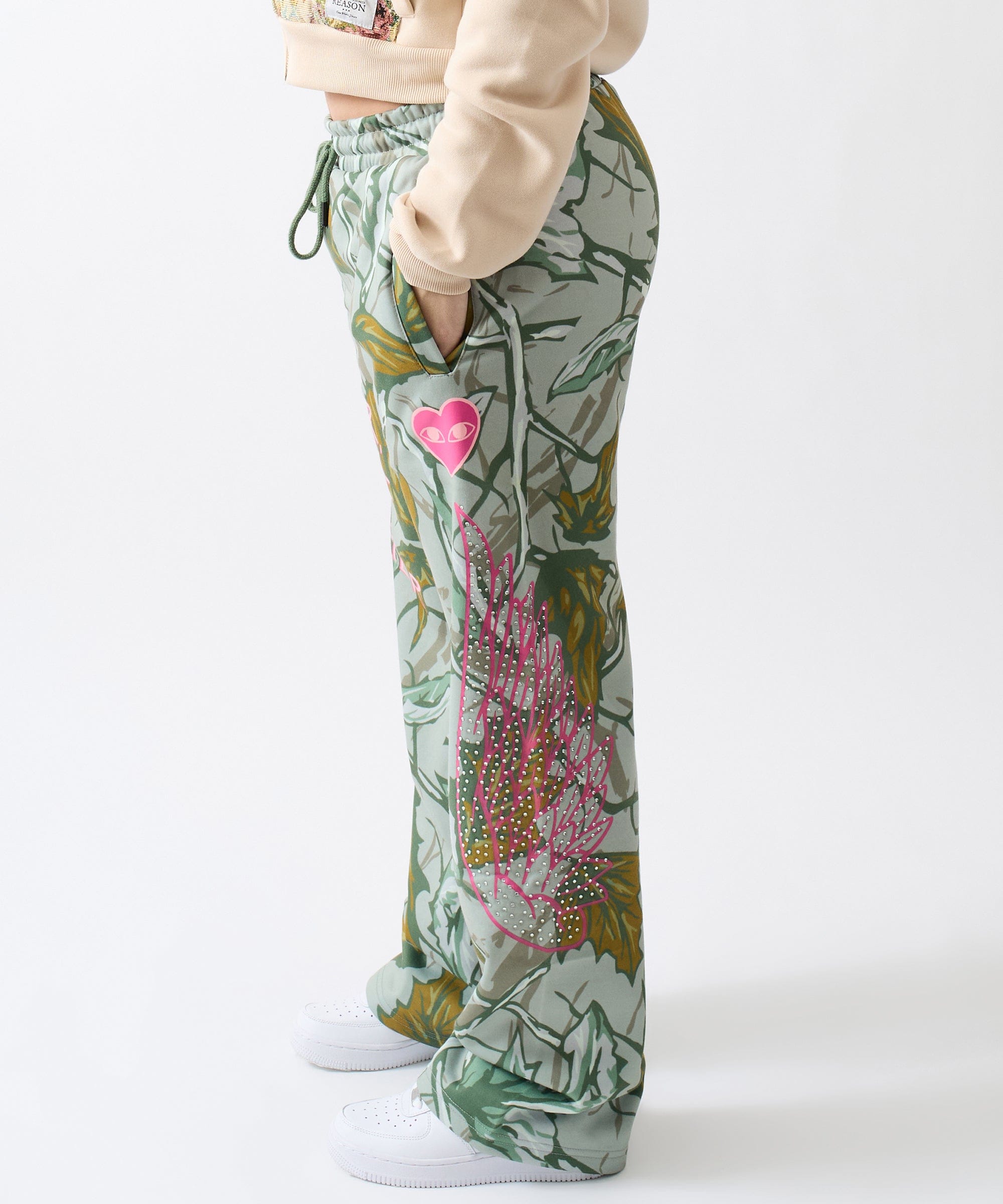 Fly Higher Women's Fleece Flare Sweatpants - Olive Green